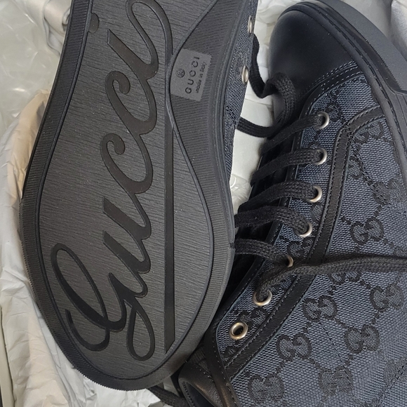 Gucci  Sneakers - Picture 2 of 4